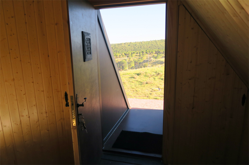 Casa piramidal en monte