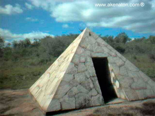 Pirámide Paraguay sin identificar