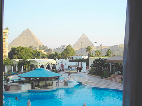 Hotel Le Meridien Pyramid